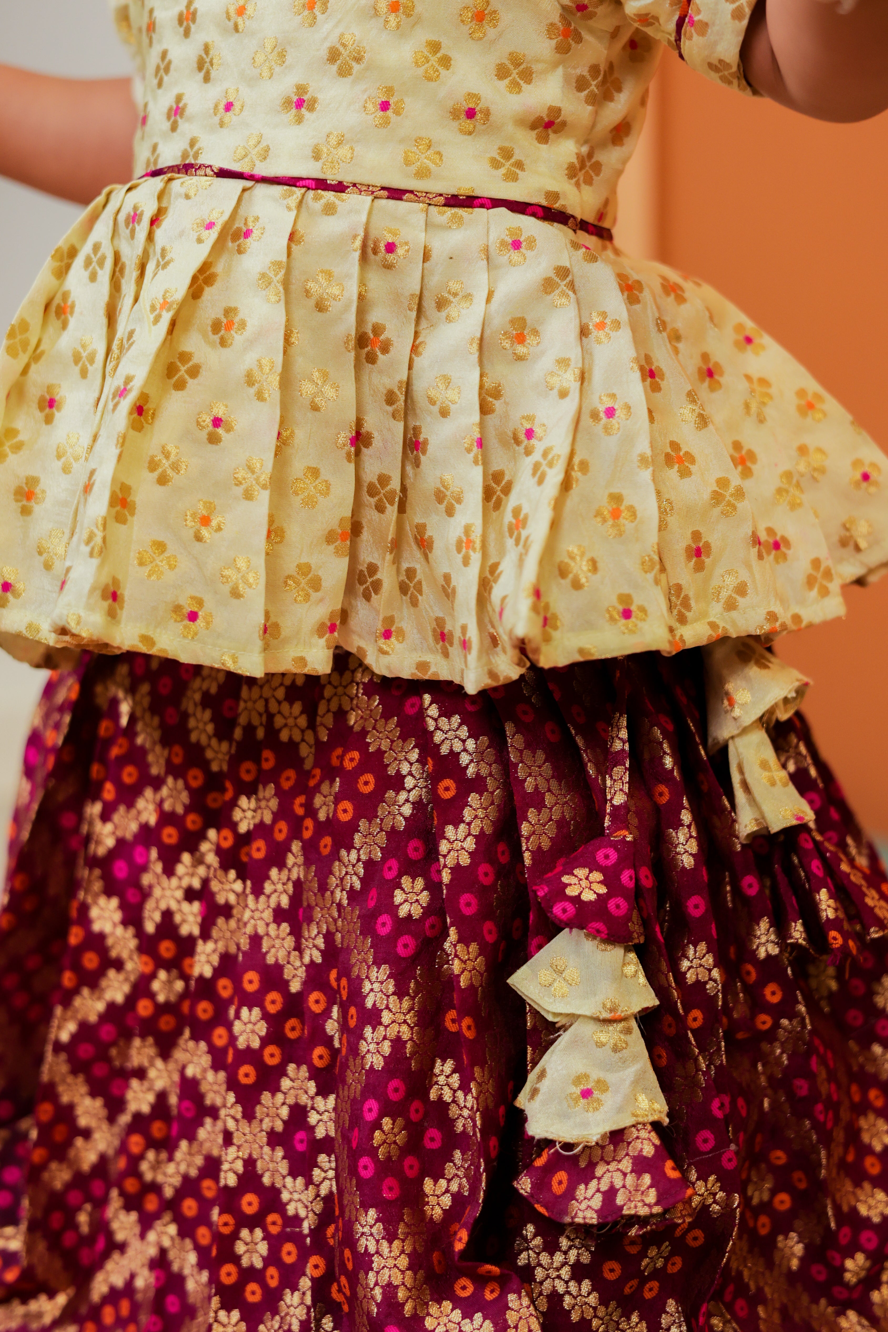 Pista Barfi Family-Twinning-Sets