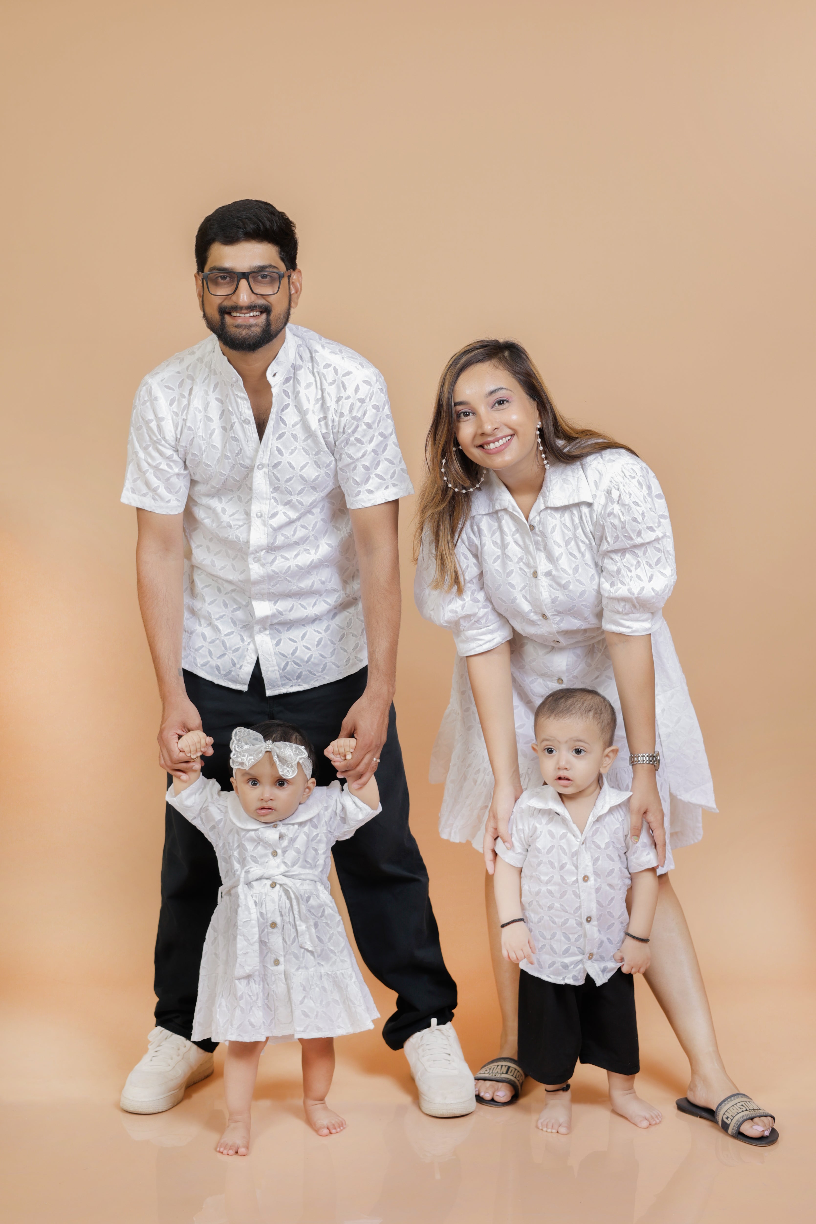 White Aplic Outfit Family-Twinning-Sets