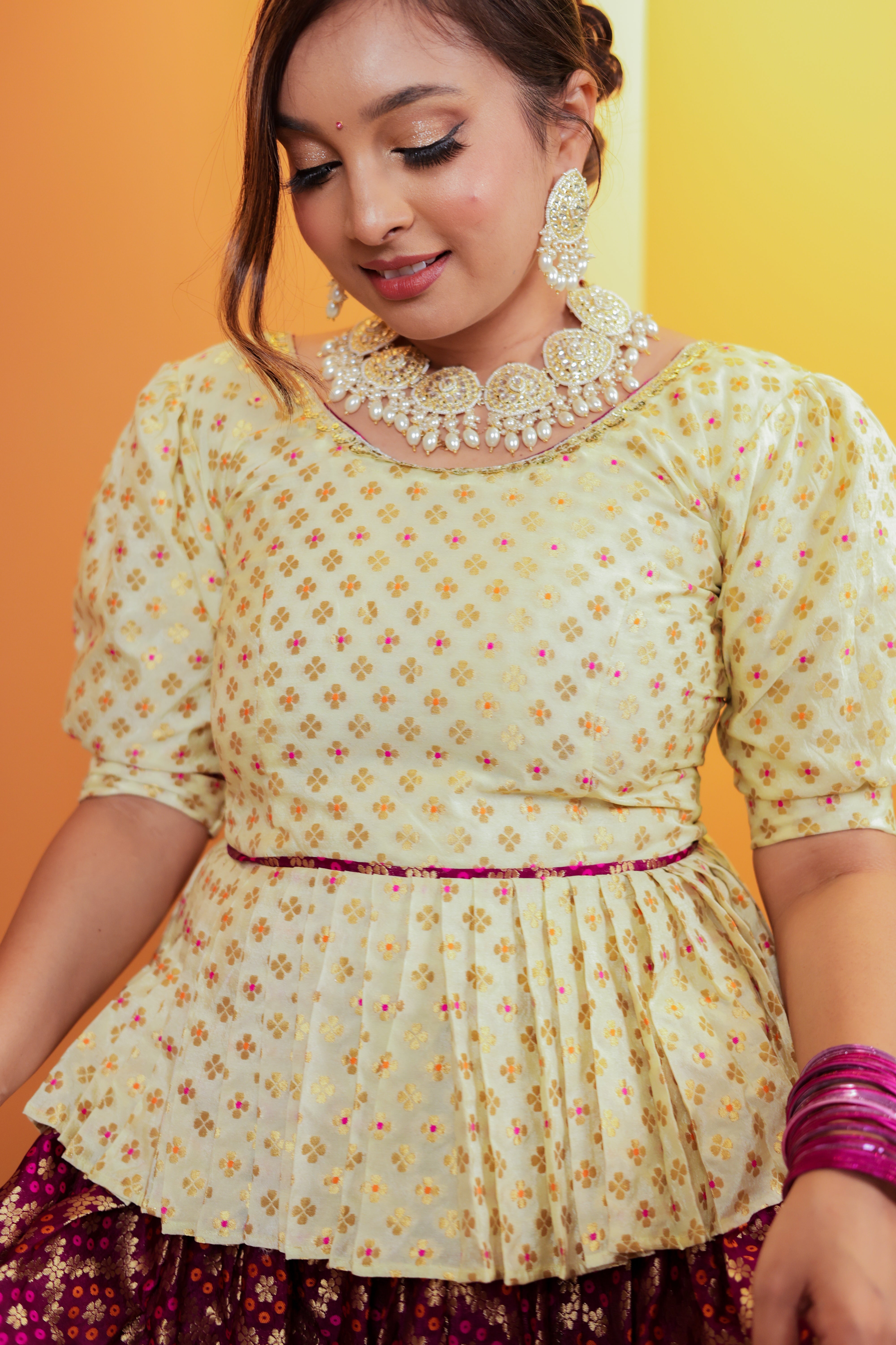 Pista Barfi Family-Twinning-Sets