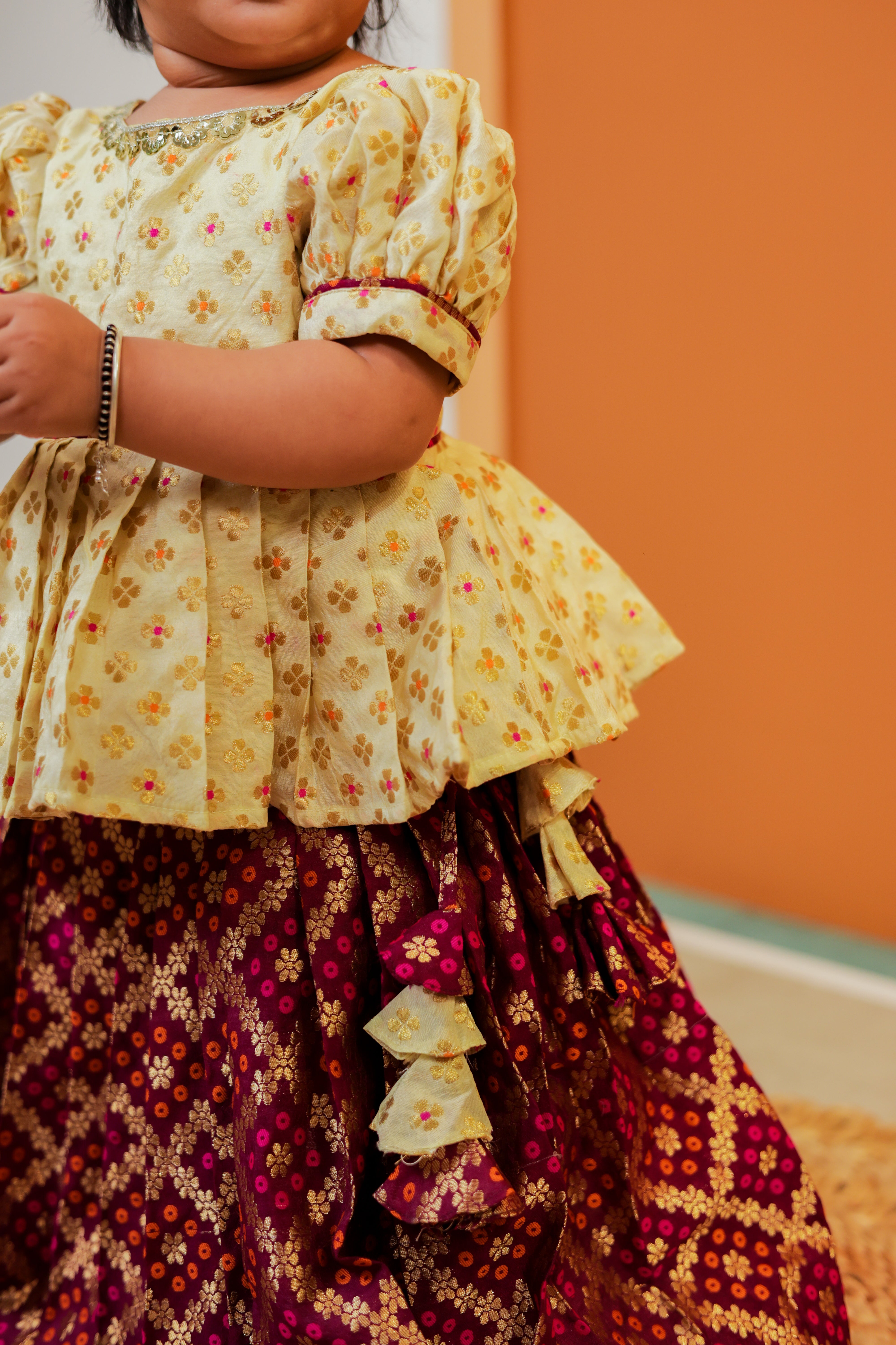 Pista Barfi Family-Twinning-Sets