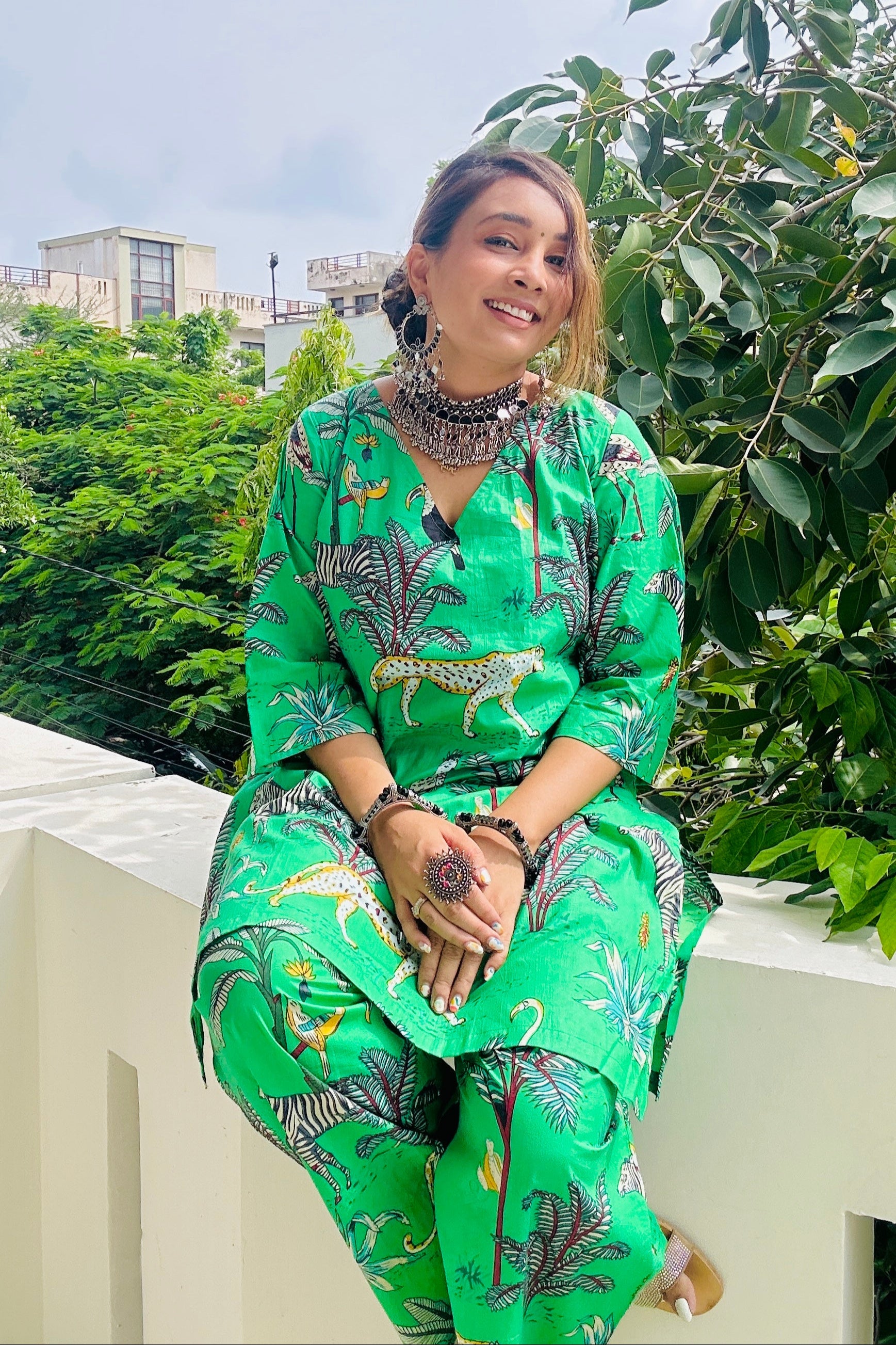 Green Jungle Women Cotton Kurta and Pant Set